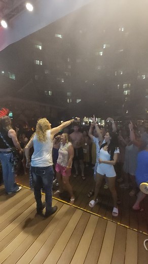 It's a party tonight with The U.S Band! | Holiday Inn Resort Panama City Beach