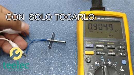 Acompáñame a ver esta triste historia 🥲🥲 . . ¿Por que no simplemente cambiaste el sensor? R: Normalmente es la pregunta de un simple cambiapiezas, quita y pone hasta que se solucione, como técnico la responsabilidad mas importante es buscar la causa raíz y con base en ello cambiar la parte afectada, las lecturas eran correctas todo el tiempo pero al ser "tocado" el sensor este daba otra información. | Teelec