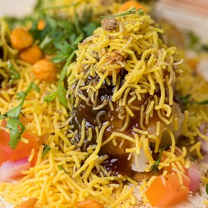 1M views · 9.4K reactions | Healthy Sev puri by Chef Sanjyot Keer Enjoy your Monsoon evenings with this healthy sev puri chaat with baked methi puris. FULL WRITTEN RECIPE - https://goo.gl/jxSxSC | Your Food Lab | Facebook