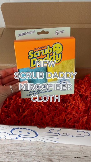 @scrubdaddyuk FIRST EVER microfiber cloth! This has to be the softest cloth I’ve ever had 🧡 #cleaningwithdanielle #fypシ #foryou #gifted
