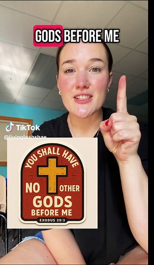 🧠✋ Easy way to remember the 10 Commandments—using your fingers! 👆👈 Perfect for kids, Sunday school, or family devotion time 🙌 #10Commandments #BibleLearning #ChristianTikTok #SundaySchool #FaithForKids #BiblicalTruth #FamilyFaith #LivingLeahShae