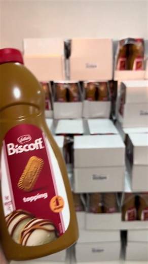 Easy Biscoff Sauce Recipe for Cheesecake & Desserts