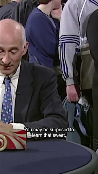 Absolutely... Worthless 🤣 - 10 Funniest Antiques Roadshow Moments