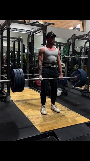 Deadlifts week one block one 5x5 70% at 325, hitting it with the big dawg Chris today #workout #Fitness #gymtok
