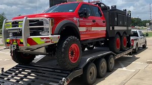 10K views · 240 reactions | Our newest member of the family arrived today! Some of the trucks feature highlights are: Ford F550 – 6×6 – Diesel – 4 Door 6×6 Flat Bed Body 500 Gallons, Poly / Foam Tank Capacity Foam system Back-Up Camera, Rear View Safety (2 Cameras) #SkeeterBrushTrucks #LeanderFire #LFDCares | Leander Fire Department | Facebook