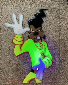 437K views · 21K reactions | Reverse painting Disney characters - this is so cool!  | Tyla | Facebook