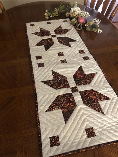 Nordic Star Table Runner - Etsy