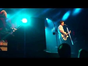 2014 Chris Isaak "Can't Do a Thing to Stop Me"