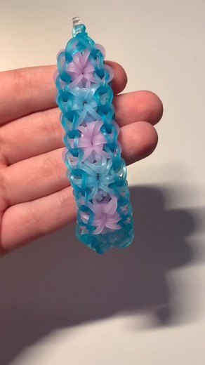 Creating Rainbow Loom Bracelets: A Fun Craft Tutorial