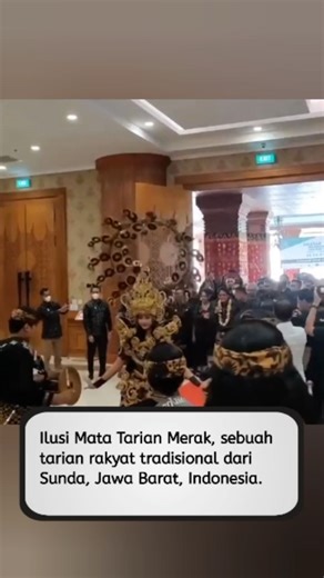 @allkliip | menampilkan pertunjukan Tari Merak, sebuah tarian kreasi baru yang berasal dari Jawa Barat, Indonesia. Tarian ini diciptakan oleh seniman... | Instagram
