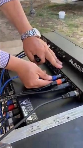This is how to connect the subwoofers correctly #hifi #audio