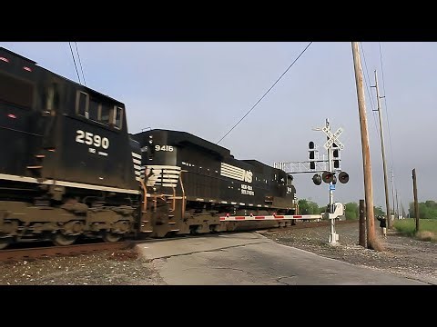 NS C44-9W #9418 & NS SD70M #2590 westbound @ Millbury w/ NS Manifest Train 332 | 5/22/18 |