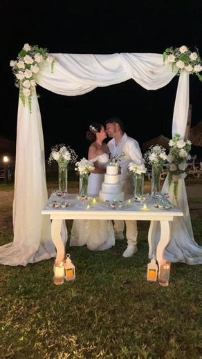 Decoración de boda Leticia y Carlos. 👰🏻‍♀️🤵🏻‍♂️🤍 #boda #wedding #playa #weddingplanner #matrimonio