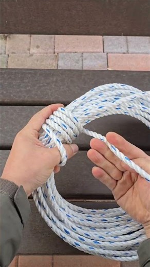 둥글게 말아도 안 엉키는 로프 정리법 | Tangle-Free Rope Coiling Method