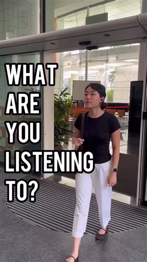 Have you tried listening to an audiobook? Literary Arts Librarian Bella shares why she loves listening to audiobooks. 🎧📚 Give audiobooks a try! If you don't know where to start, check out the list of fiction and non-fiction titles specially curated by Bella: Misery: https://go.gov.sg/nrm-misery Lincoln in the Bardo: https://go.gov.sg/nrm-lincolninthebardo Atomic Habits: https://go.gov.sg/nrm-atomichabits Daisy Jones & the Six: https://go.gov.sg/nrm-daisyjones The Women: https://go.gov.sg/nrm-t