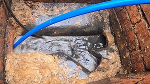 34K views · 135 reactions | Trapped Drain Rod Removal and Badly Blocked Manhole Sewage Gush . source:https://www.youtube.com/@TheDrainUnblockers . . . . #unclogging #cleaning #waterflow #relaxing #DAMS #drains #plumbing #plumber #drain #draincleaning #dirtyjobs #basement #snake | Cleaning house | Facebook