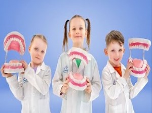 表情符号工作挑战 疯狂儿童家庭秀