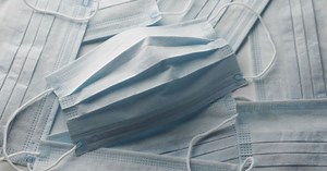 How To Prevent Fake News: The Truth About Worms In Masks | theAsianparent Singapore