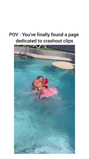 CRASHOUTUS CLIPS on Instagram: "一些国家开始利用微型风力装置将道路旁的风流转化为电能。当车辆高速经过时，会在周围形成强烈的空气动力。这些风力会推动安装在路边的小型风扇，使其旋转并产生机械能。风扇内部的发电机将这种机械能转化为电力。 每一次车辆经过都会产生少量电量，而成千上万辆车每天经过同一条道路时，这些微小能量就能累积成可观的电力。产生的电能可以用于点亮路灯、道路指示牌以及监控设备，从而减少对传统电网的依赖。 这些风能可以被储存或立即使用，让城市基础设施更加节能与可持续。在交通繁忙的高速公路附近，这种系统每天都能获得源源不断的能量贡献。 将道路上的风转化为实用的可再生能源 #科技 #你知道吗 #事实 创新 能源 环境 热门 知识 技术 可持续发展"