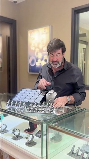 Holiday Sale 2025 at Samuelson's Diamonds