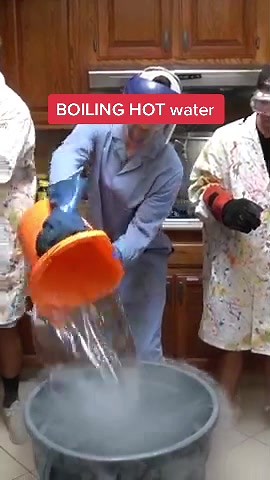 Can’t believe what happens when you mix these two together! @capronfunky @coreyfunk @nickuhas #funkbros #science #scienceexperiment #explosion