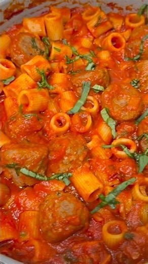 🇮🇹 Homemade Italian Meatballs Pasta That Feels Like Italy! #food #pasta #foryou #explore #foodie
