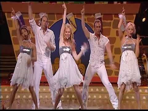 Hi-5 | Christmas Around the World | Carols by Candlelight