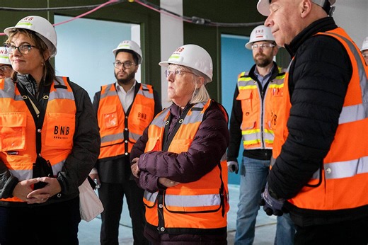 Murray tours new Compass Health facility in Everett | HeraldNet.com