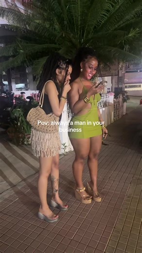 Video de itsvidabanks (@itsvidabanks) relacionado con “always a man in your business”