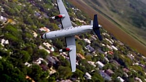 243K views · 4.8K reactions | For decades, pilots have been utilizing a simple calculation to determine whether or not a plane can takeoff. However the crash of Air Midwest flight 5481 proved that this calculation was far too outdated. Strap in for an all-new episode of Air Disasters, Sunday night at 8/7c! | Smithsonian Channel Aviation Nation | Facebook