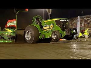 Pro Stock Pulling Tractors in Bowling Green, Ohio NTPA