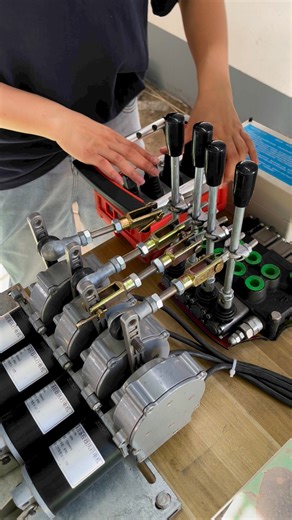 367K views · 1K reactions | Wireless proportional remote controller,#Crane,#Wireless proportional remote controller, | Remote control of lifting machinery | Facebook