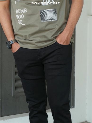 Revive Your Style with Slimfit Black Jeans