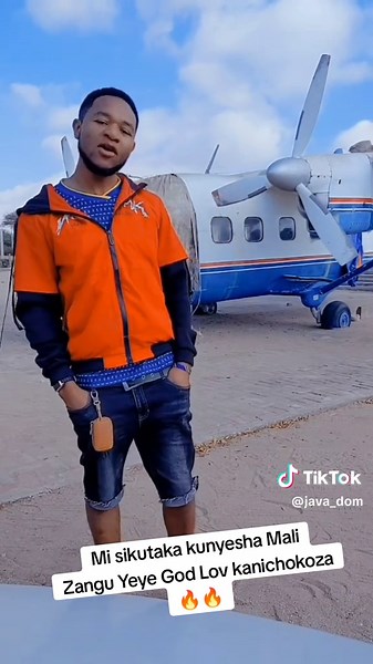 Mi sikutaka kunyesha Mali Zangu Yeye God Lov kanichokoza 🔥🔥#tanzaniantiktok🇹🇿 #tanzania🇹🇿 #congolaise🇨🇩 #tiktokkenya🇰🇪 #viral #fypシ #contentcreator #dodoma #uganda #tiktokzanzibar🇹🇿🇹🇿 #fyppppppppppppppppppppppp #fyp #fy @CHIEF GODLOVE