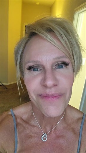 Anzee Starr (@anzeestarr)’s video of Lingerie