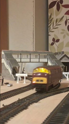 OO gauge Class 42 on the Model Railway
