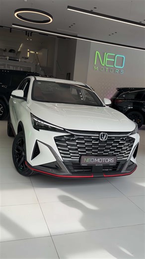 Changan X5 PLUS 2026 Second Generation 1.5T Pioneer PRO - 26 200₼ Changan X5 PLUS 2026 Second Generation 1.5T Beyond PRO - 28 200₼ *Gömrük xərcləri və ƏDV qiymətə daxildir! *Avtomobillər artıq yoldadır! Pioneer Pro versiyasının təchizatı: \t•\tİnteryer: Ümumi diaqonalı 30 düymədək olan əyri formalı üçlü ekran paneli, süni dəri örtüklü idman tipli oturacaqlar. \t•\tTexnologiyalar: 360° panoramik baxış kamera sistemi, adaptiv kruiz-kontrol, lyuklu panoram tavan və açarsız giriş sistemi. \t•\tTəkər