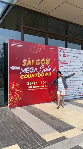 🔥 SÀI GÒN MEGA SALE COUNTDOWN🔥 ĐỊA ĐIỂM ĐÓN NĂM MỚI TUYỆT ĐẸP 😍 Sài Gòn Mega Sale Countdown – Ngày hội mua sắm không thể bỏ lỡ, nơi các thượng đế có thể vừa săn deal cực khủng, vừa thưởng thức pháo hoa rực rỡ để đếm ngược đến khoảnh khắc chuyển giao năm mới! 🎉 Từ 28/12/2025 đến 10/1/2026, tại Saigon Marina IFC – địa điểm COUNTDOWN LỚN NHẤT của thành phố, mang đến cho bạn một trải nghiệm shopping sang trọng, hiện đại, đầy phấn khích! 🏙️ 💥 KHÔNG GIAN MUA SẮM SIÊU PHẨM 💥 ✔️ 120 gian hàng rải
