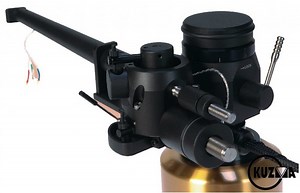 The Kuzma 4 Point Tonearm Does the Heavy Lifting
