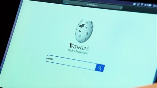 KI macht Plattform Probleme - Wikipedia: 25 Prozent weniger Nutzer zum 25. Geburtstag