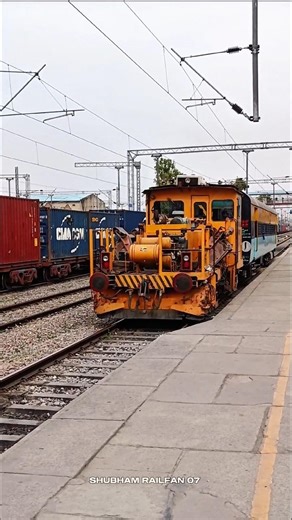Railway Maintenance Machine in Action 😳🚆 | Track Work IR
