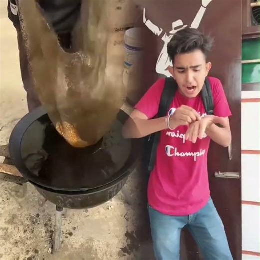 M not a delivery boy sir🤣😆#foryou #foryoupage #15svines #famoussquad #koushalsquad @chetann_monga