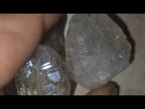 Raw Diamond Stones | How Natural Diamonds Are Found and Identified 💎