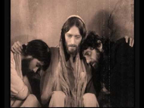 VANGELIS 12 o'clock 1975 (Best video ever seen) - "Luis Moreira (Setúbal - Portugal)"