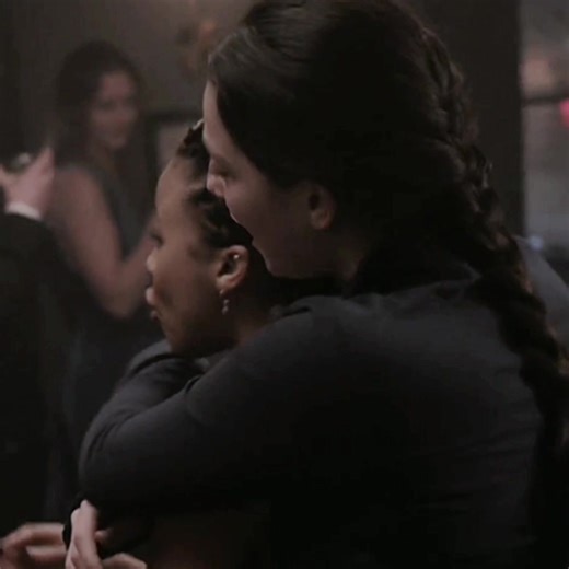 i had to 😛😛 scp: @h4nani_ kinda ib: @throughtheintercom #industryhbo #harperstern #yasminkarahanani #industryhbo #fyp yasmin and harper industry edit pass out tinie tempah