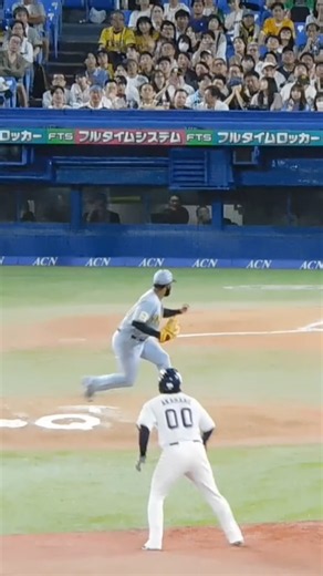 【神 セベリーノ】10回ウラ1死満塁のピンチを連続三振で切り抜け雄叫びをあげるセベリーノ