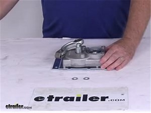 Checking Out the Replacement Gear Box and A Linkage for Kwikee Electric RV Steps