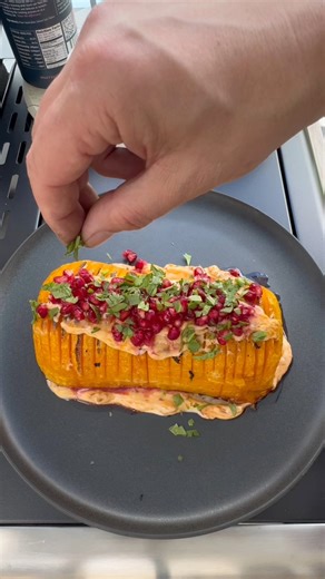 Become a BBQ Backyard Boss with the Beefmaster Classic. BBQ's are about those we get to cook and eat with, the banter, the memories and let's not forget the delicious food. I made a delicious Butternut Pumpkin Vegan Roast and a meat lovers Tomahawk Steak. Check out the Beefmaster Classic at Barbecues Galore. #BarbequesGalore #Beefmaster Barbecues Galore #ad | School Lunch Box