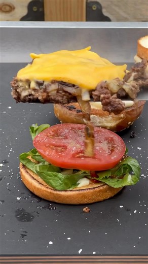 Burgers on the griddle | Grillnation