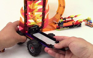 乐高城市 Double Loop Stunt Arena 60339 评测